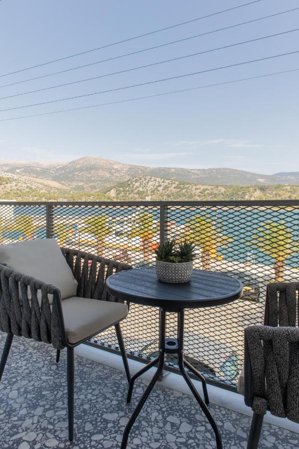 Chelmis Sea Front Apartments - Atlantis Argostoli  Exterior photo