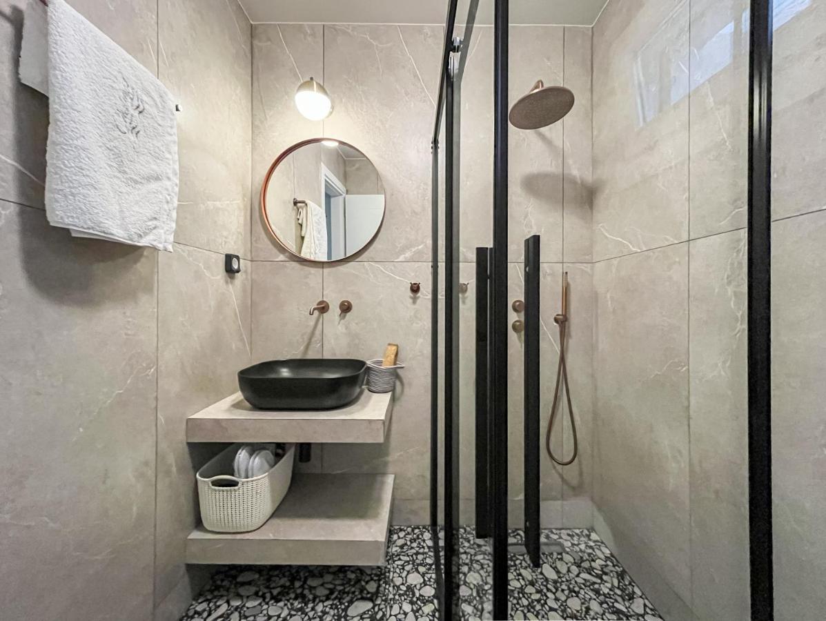 Chelmis Sea Front Apartments - Atlantis Argostoli  Exterior photo